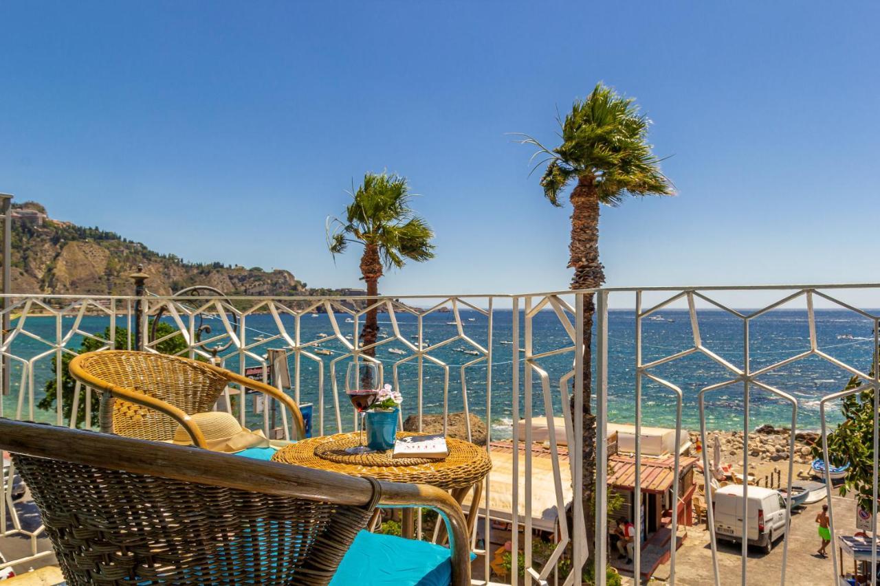 Brezza Di Mare Lägenhet Giardini Naxos Exteriör bild